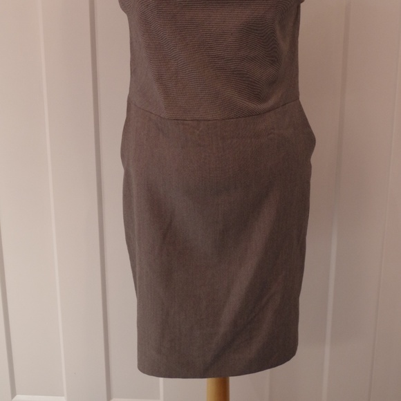Gap Grey Cowl Neck Sheath Dress NEW Sz. 2 - Picture 5 of 5
